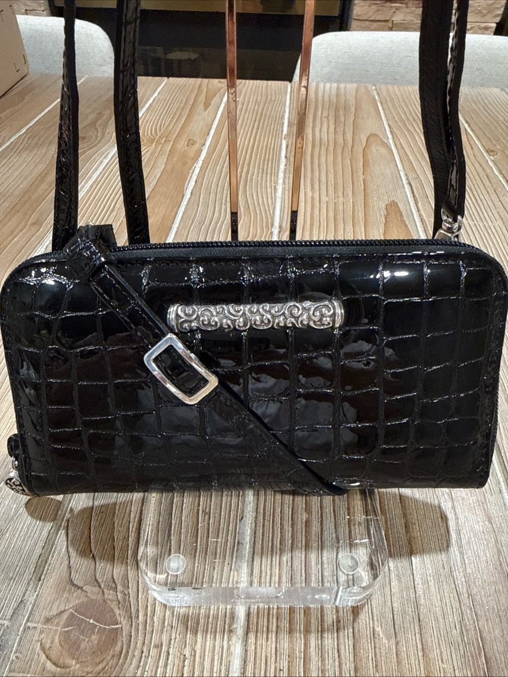Brighton Cher Black Patent Croc Crossbody Organizer Wallet Purse Retired Heart